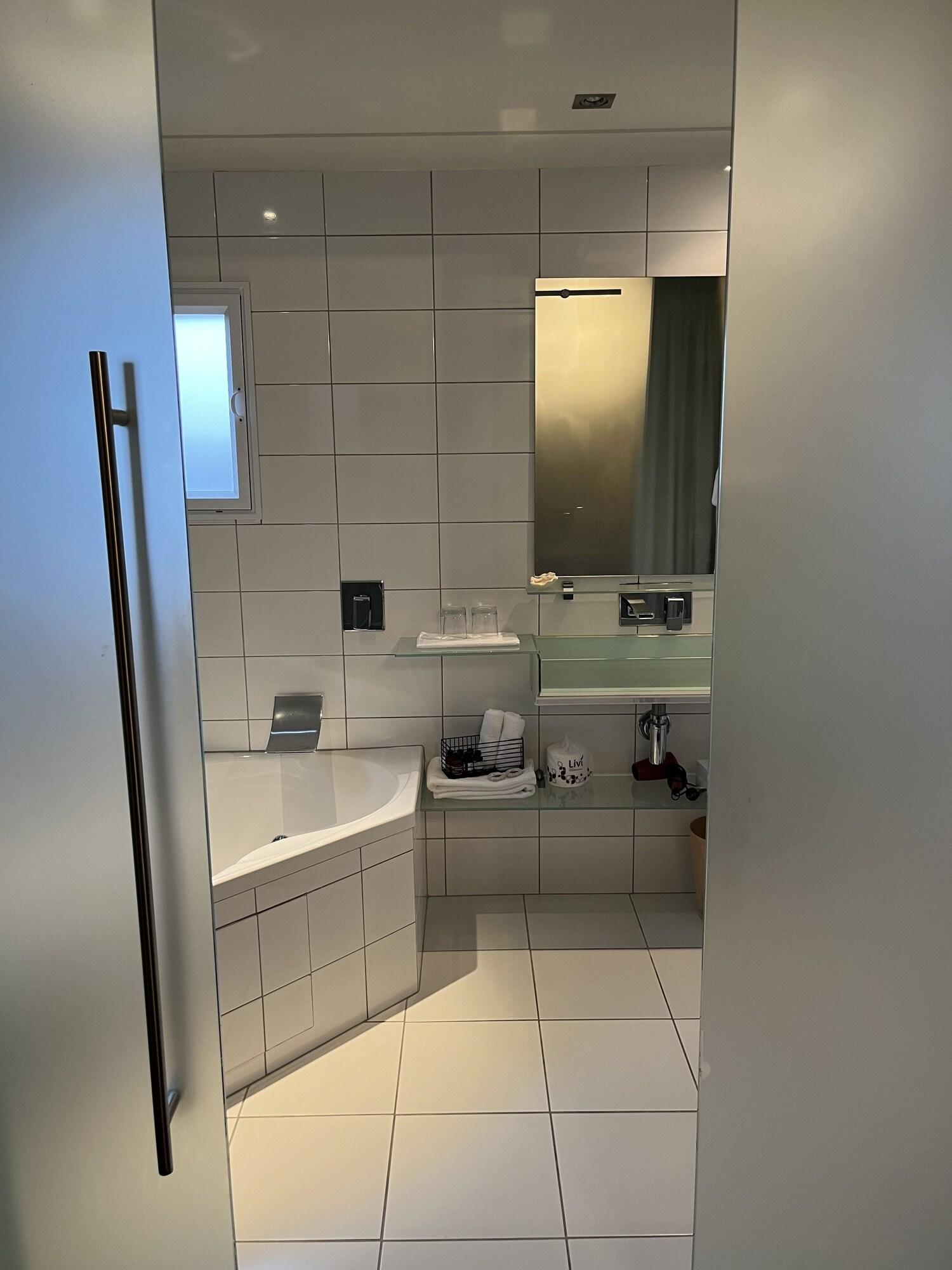Nice Hotel نيو بلايموث المظهر الخارجي الصورة